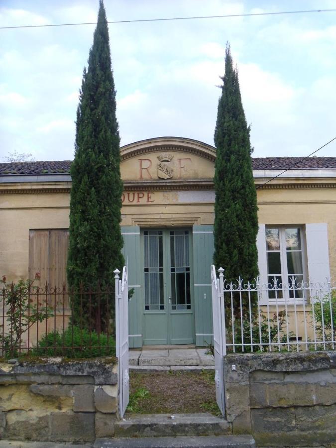 Romantic Gite Nr St Emilion With Private Pool And Views To Die For Pujols  Bagian luar foto