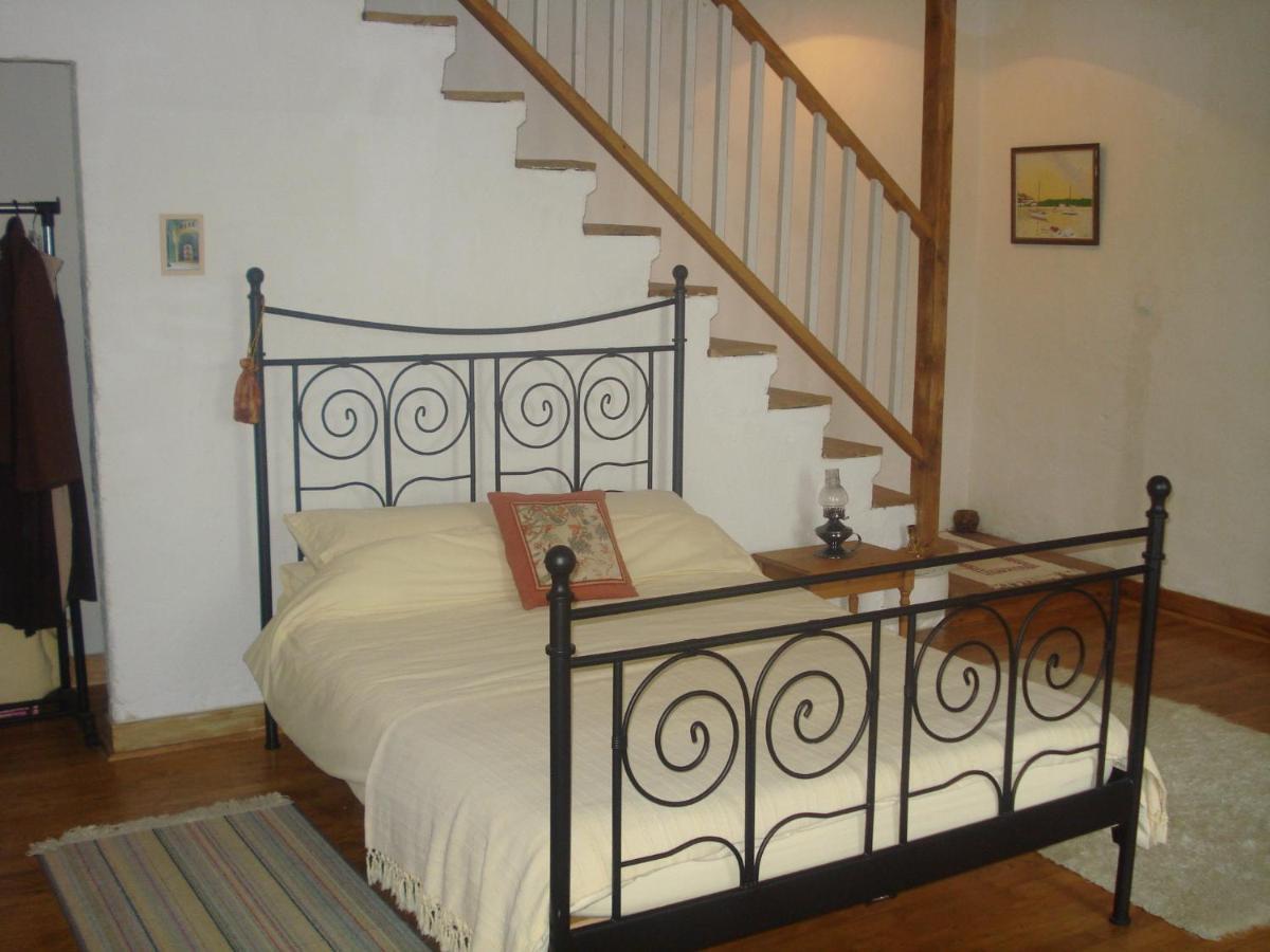 Romantic Gite Nr St Emilion With Private Pool And Views To Die For Pujols  Bagian luar foto