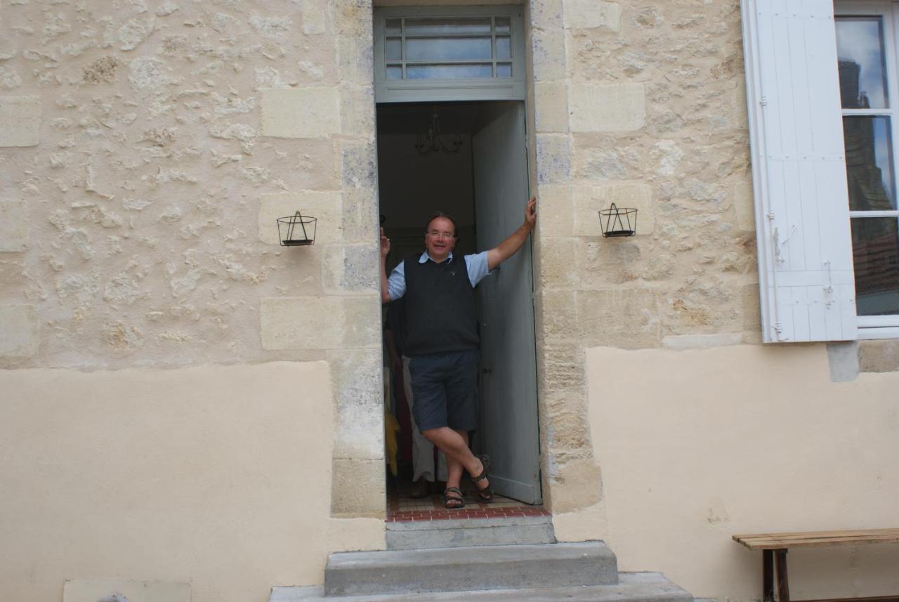Romantic Gite Nr St Emilion With Private Pool And Views To Die For Pujols  Bagian luar foto